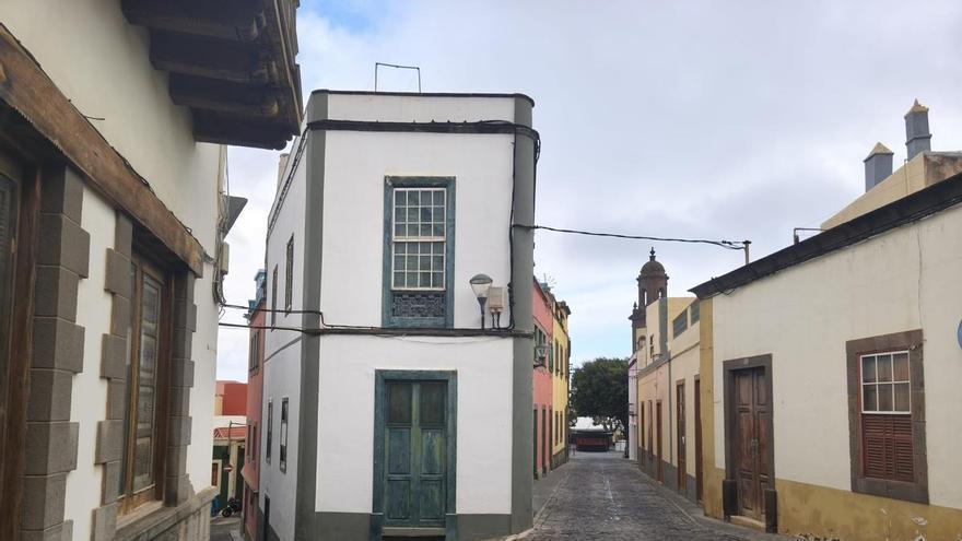 El alcalde de Guía estudia tramitar la solicitud de zona tensionada para el casco antiguo ante el alza de los alquileres