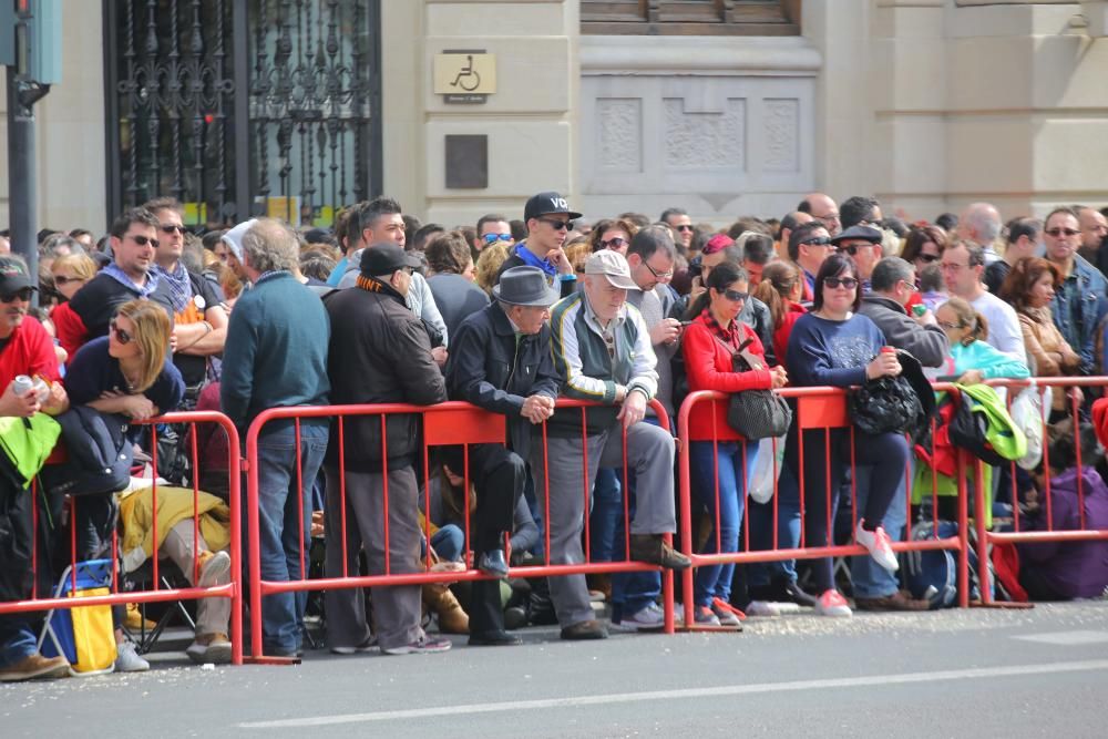 Búscate en la mascletà del 5 de marzo