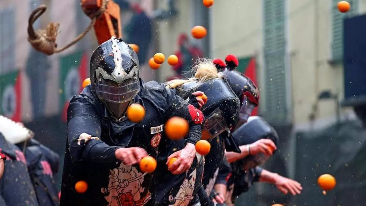 Celebracions de Carnaval al món: la "Battaglia delle Arance"