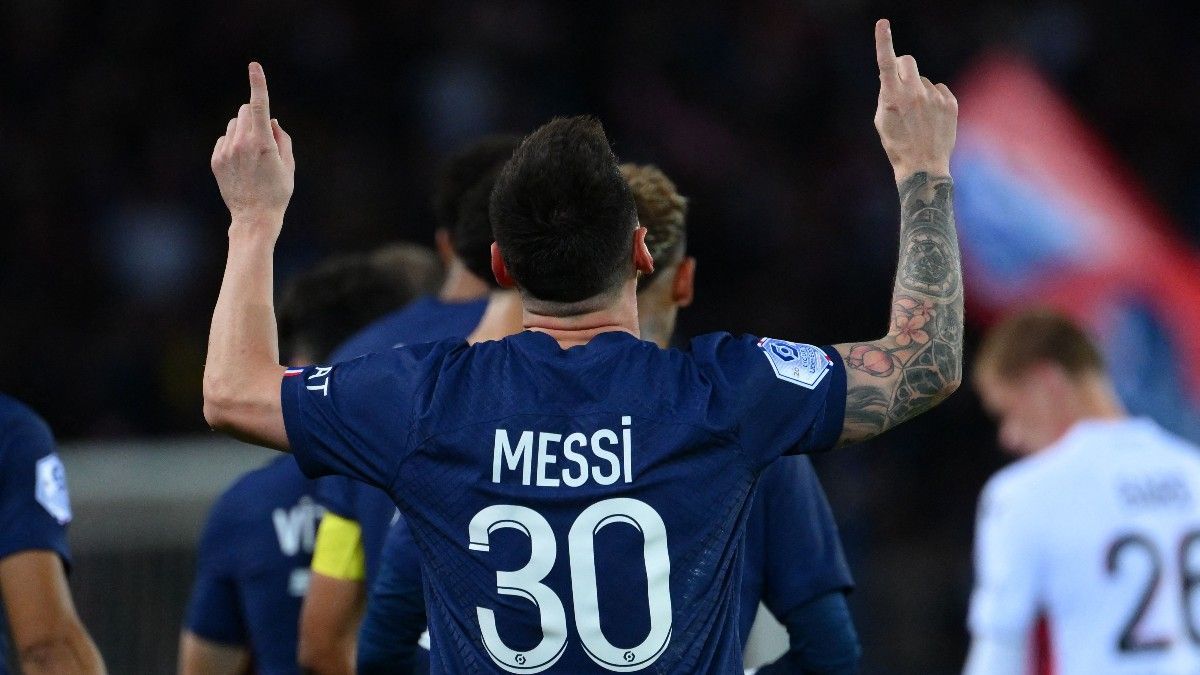 Messi celebrando su golazo de tiro libre ante el Niza