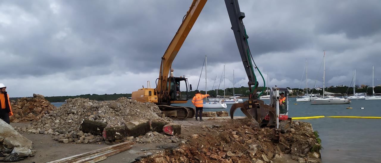 Salvem Portocolom: «El ‘Moll’ de piedra tendrá el alma de hormigón»