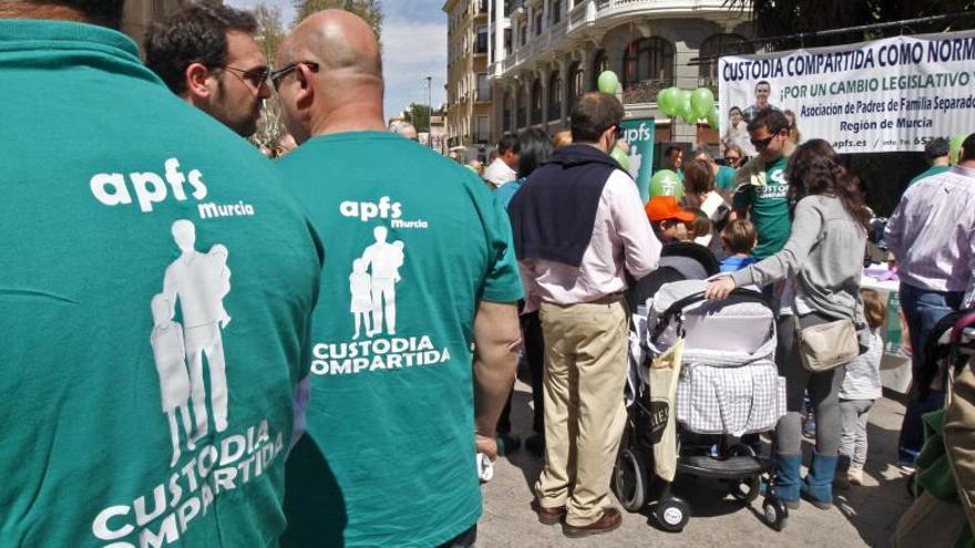 Acto reivindicativo organizado recientemente en Murcia para reivindicar la custodia compartida.