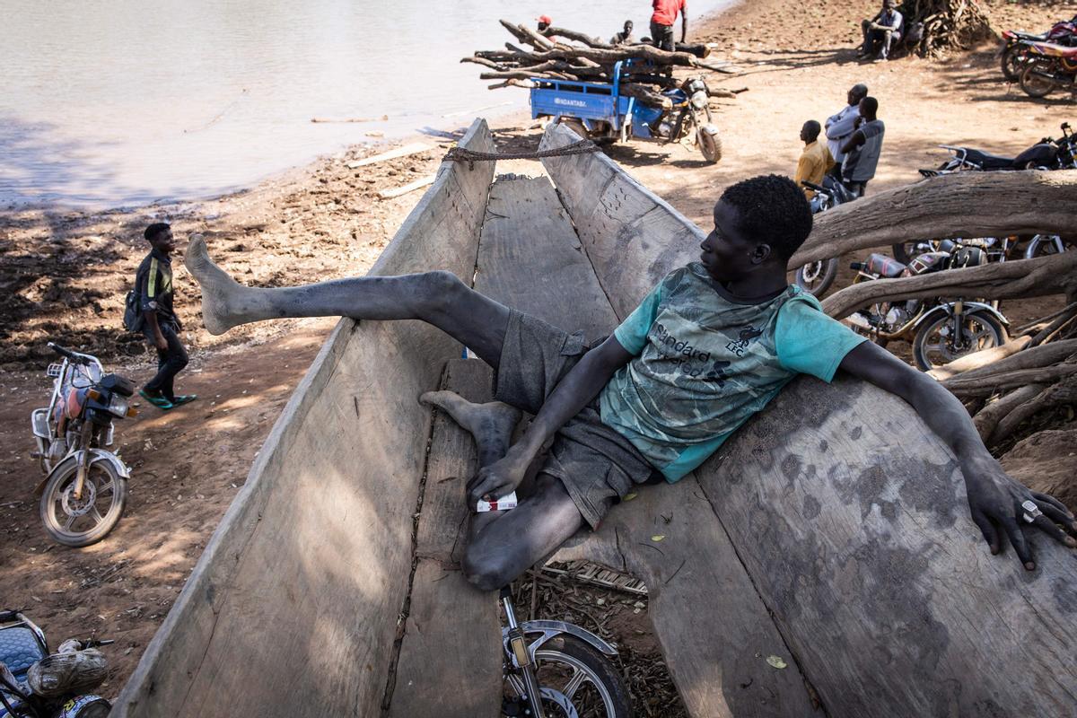 La minería artesanal de oro en Senegal. Karakaene y Bantakokouta son sitios de extracción de oro en el sureste de Senegal