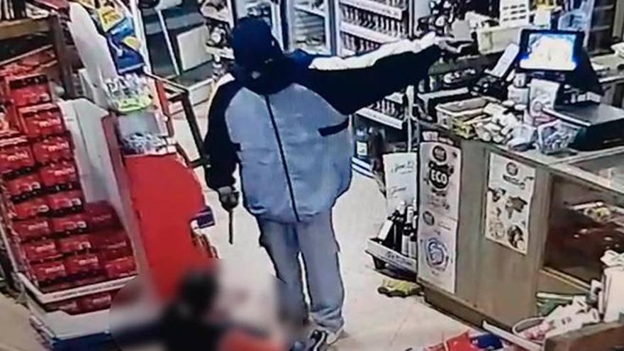 Detenido por amenazar con un cuchillo a la dependienta de una tienda en Porto Colom