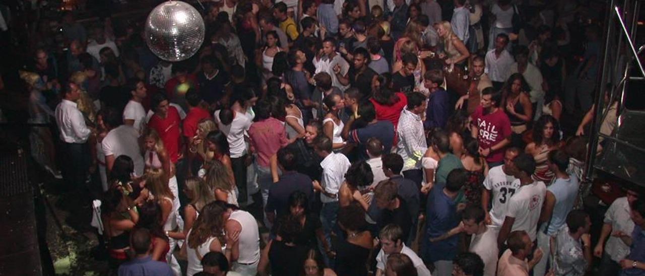 Las discotecas y salas de fiesta se creen marginadas por soportar un IVA del 21%.