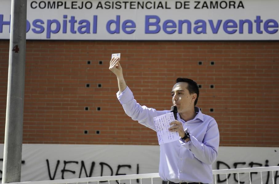 Manifestación en defensa de la sanidad en Benavent