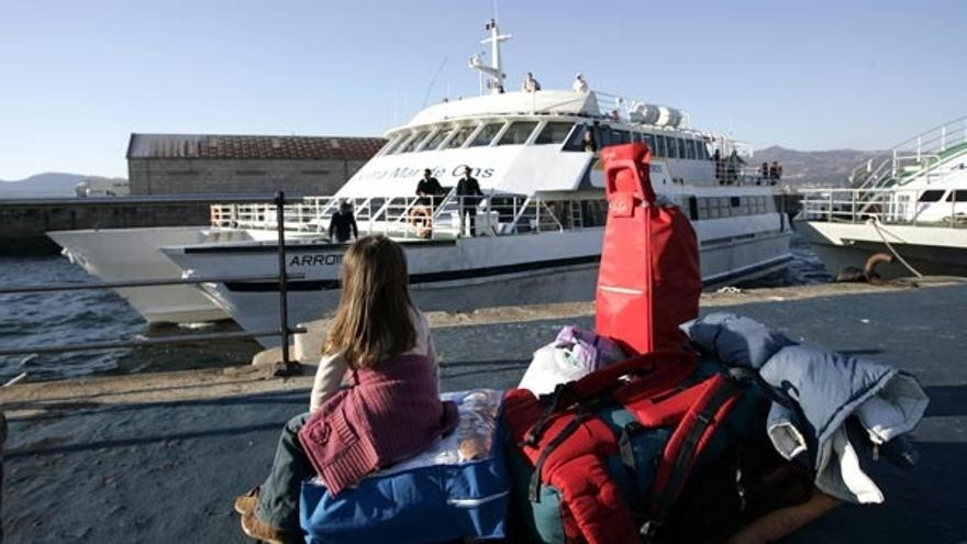 Barcos de transporte de viajeros de la Ría de la empresa Mar de Ons