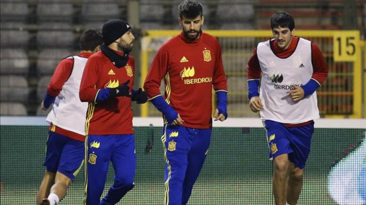 Piqué sigue creando recelo entre la afición española