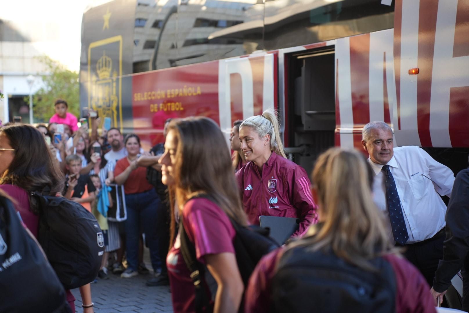 Las campeonas del mundo a su llegada a Córdoba, en imágenes