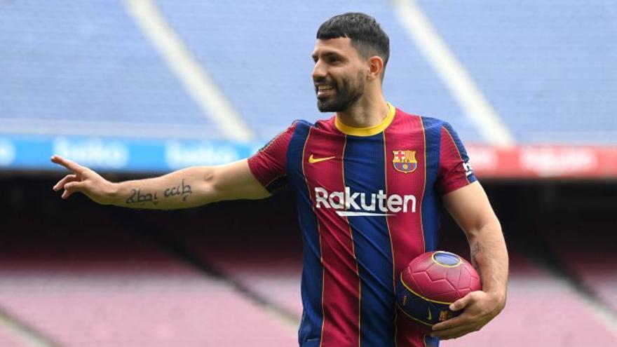 El 'Kun' Agüero sorprendido por los entrenamientos del Barça - Superdeporte