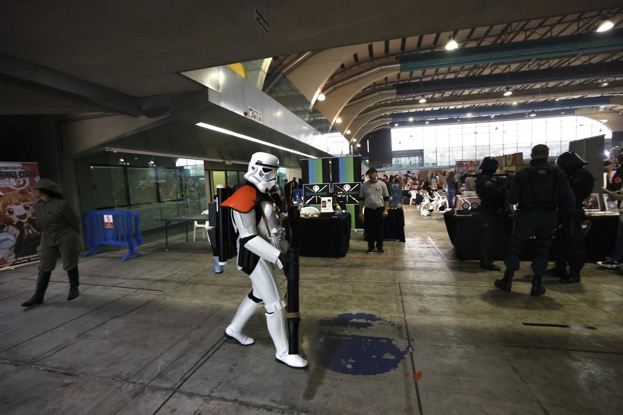 En imágenes: "llenazo" en el Salón del manga de Avilés