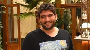 El poeta Rolando Kattan, autor del poemario Omisión del ángel.