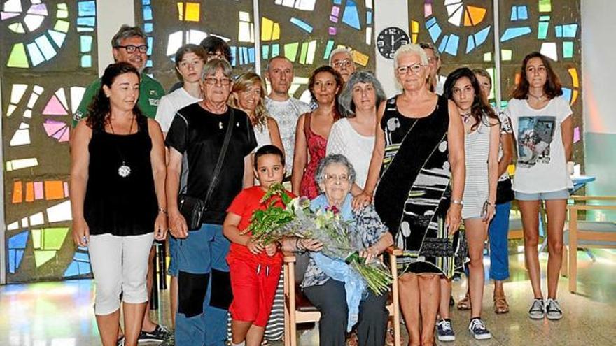 Homenatge de l&#039;Ajuntament a l&#039;àvia centenària Joana Ferré