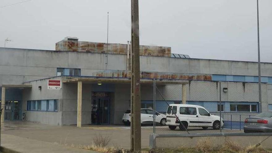 Edificio del Centro de Salud de Tábara, para el que se piden más medios sanitarios.