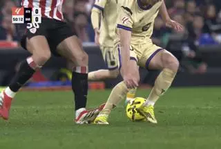 Polémica total por la dura entrada a Olmo y el 'pasotismo' del VAR: "Es indignante"