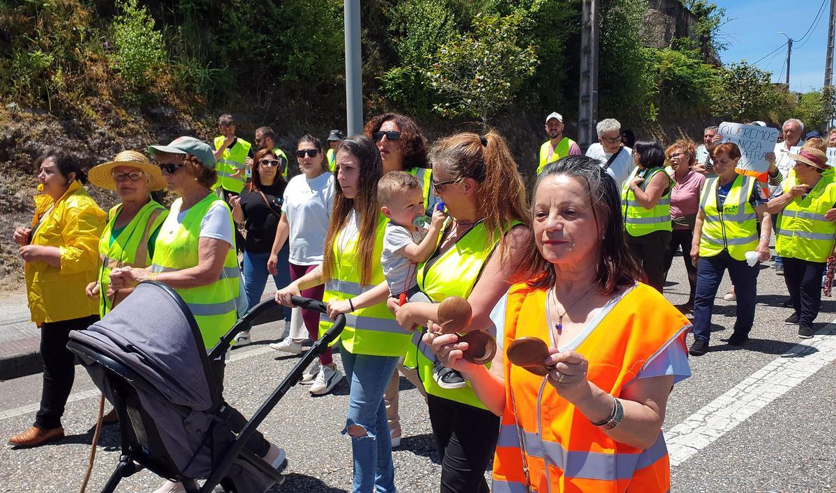 Unas personas durante la protesta.