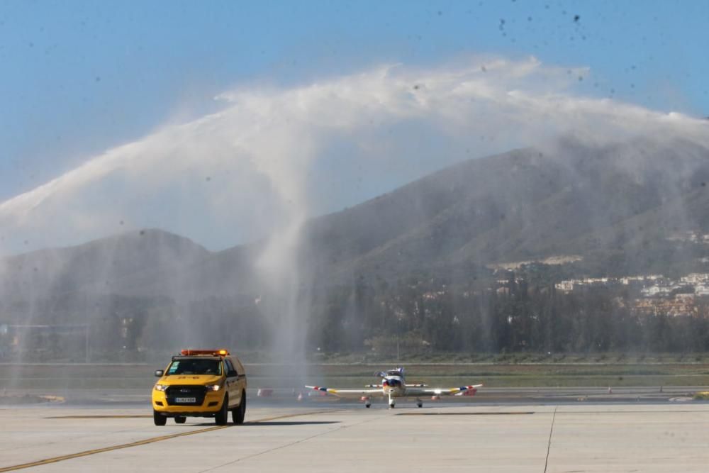 100 años del primer vuelo de prueba que aterrizó en el aeropuerto