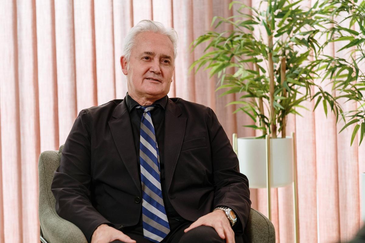 Diego González durante la entrevista en la que explicó los proyectos de futuro de Adema.