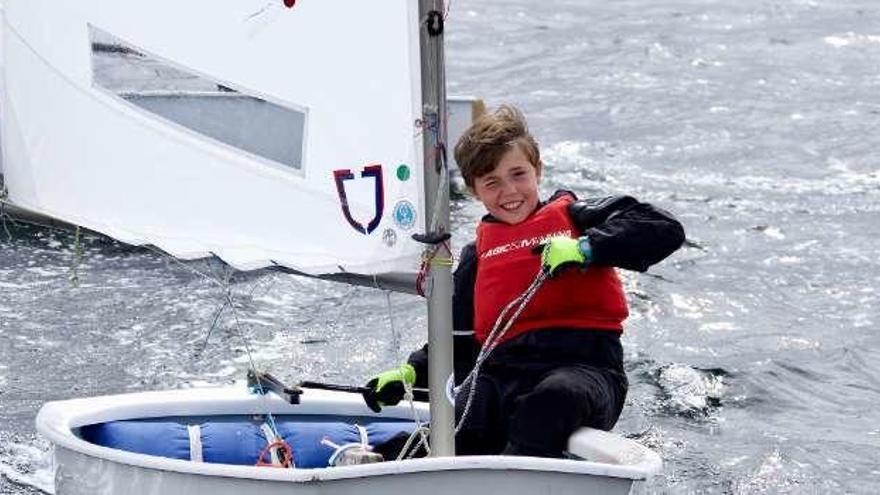 Nuno Meijide, durante una regata.  // FDV