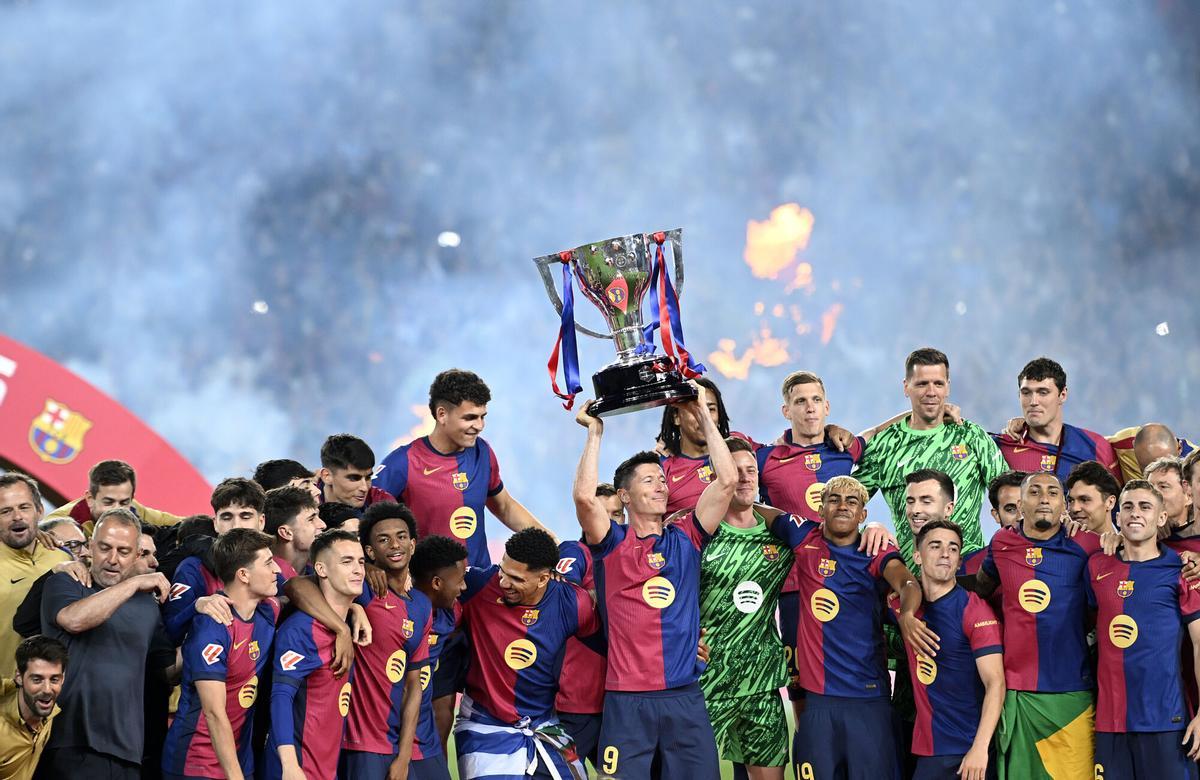 El Barça de Flick se va de Montjuïc celebrando su hegemonía en España