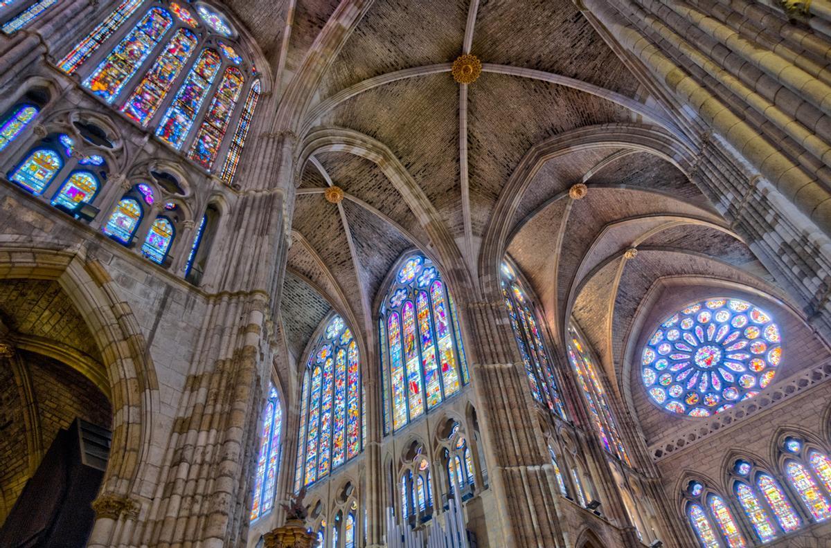 El interior de la catedral de León
