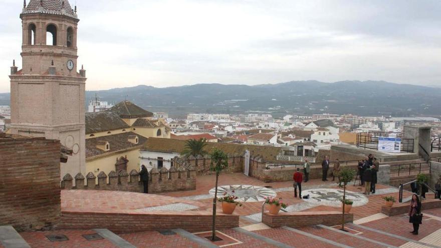 Uno de los tramos del entorno de la muralla restaurada.