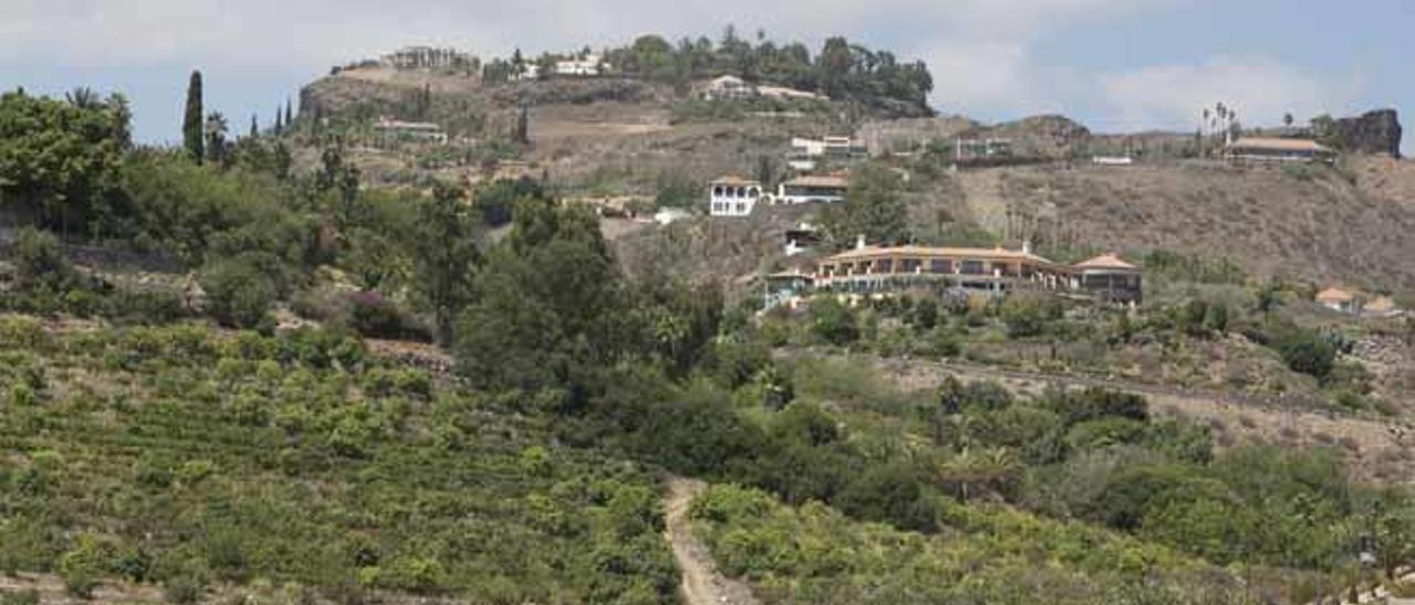 Vista panorámica de Monte León y las edificaciones diseminadas en la zona, ayer.