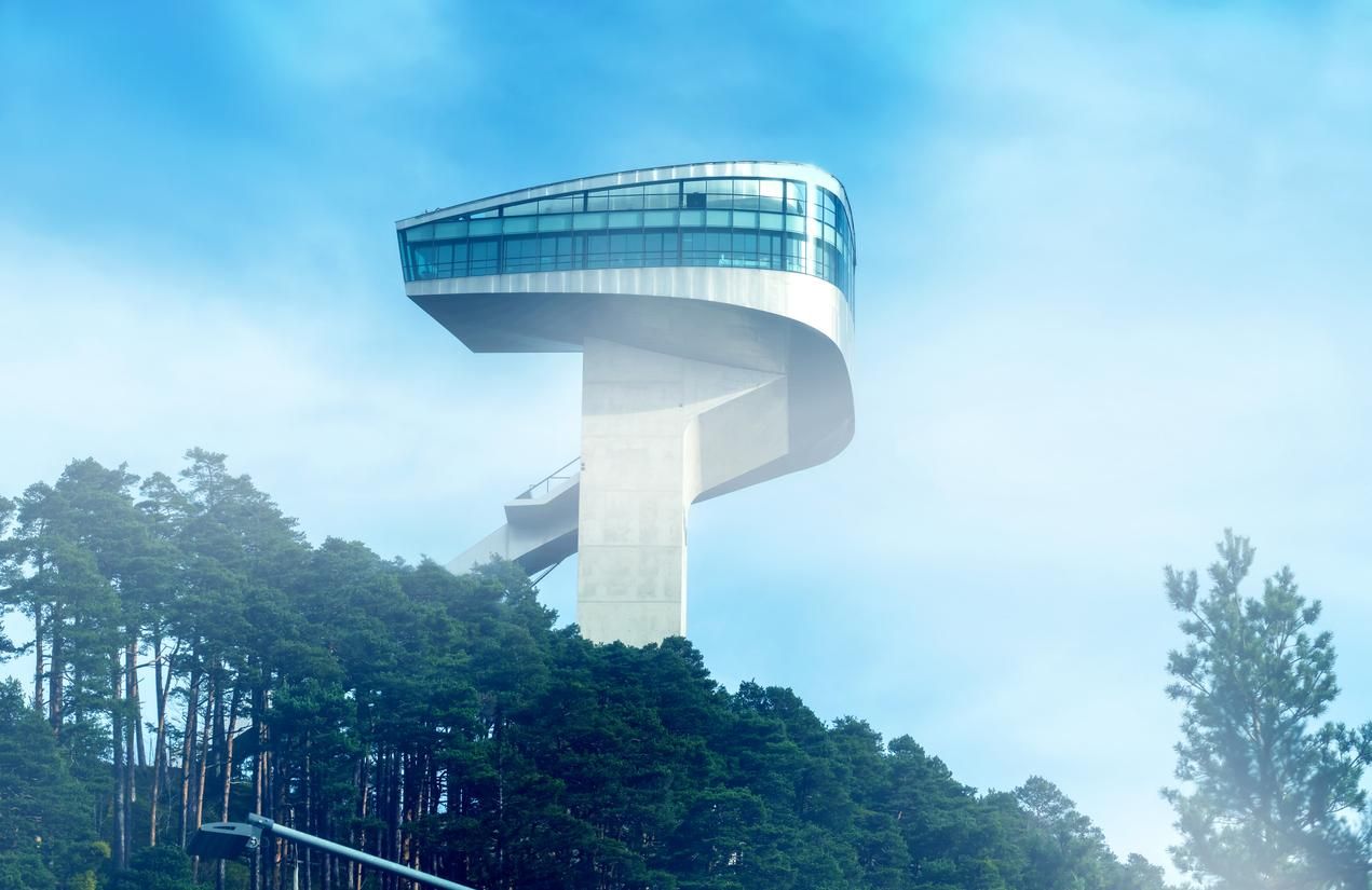 La Torre del Salto de Esquí Bergisel en Innsbruck, Austria