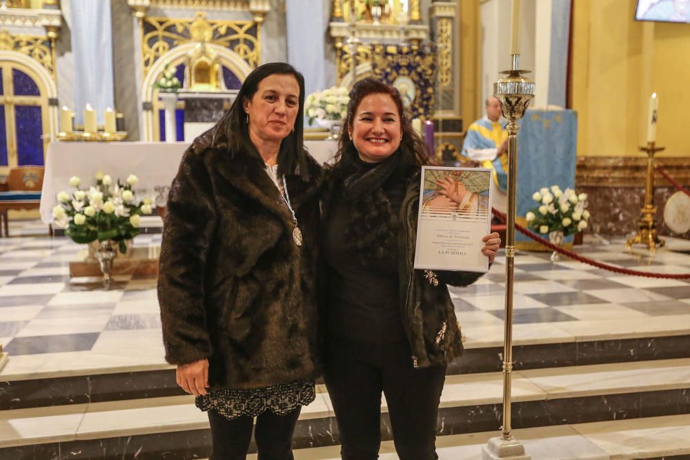 La Inmaculada Concepción protagoniza la tradicional procesión en Torrevieja.