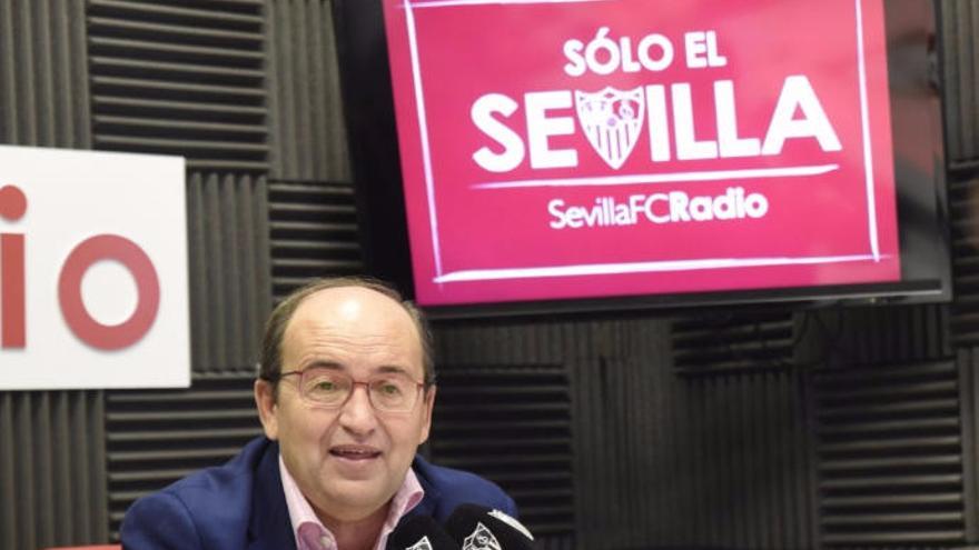 José Castro, presidente del Sevilla, en la emisora oficial.