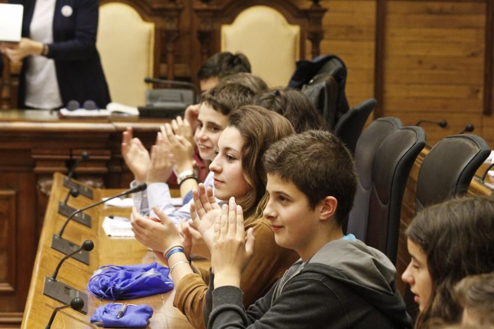 Participantes en el Pleno infantil de Gijón