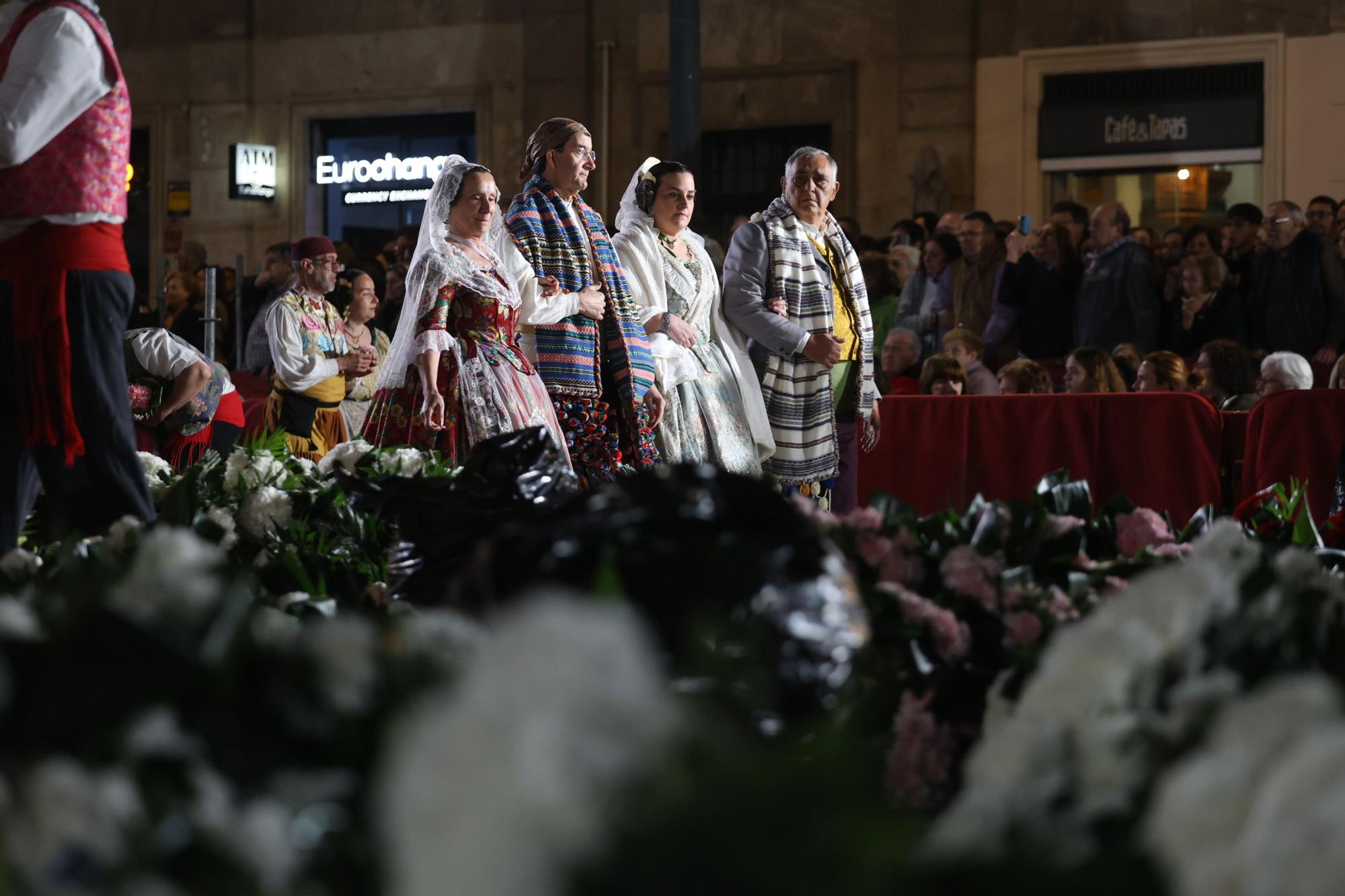 Búscate en el primer día de la Ofrenda en la calle San Vicente entre las 21 y las 22 horas