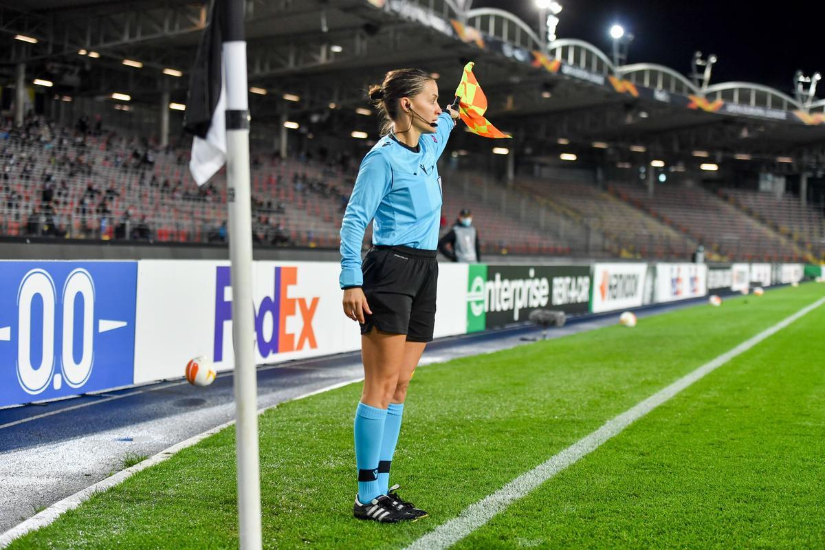 Guadalupe Porras Ayuso en un partido de Europa League.