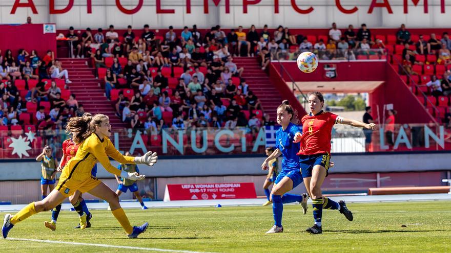 La Roja sub&#039;17 se luce en La Nucía