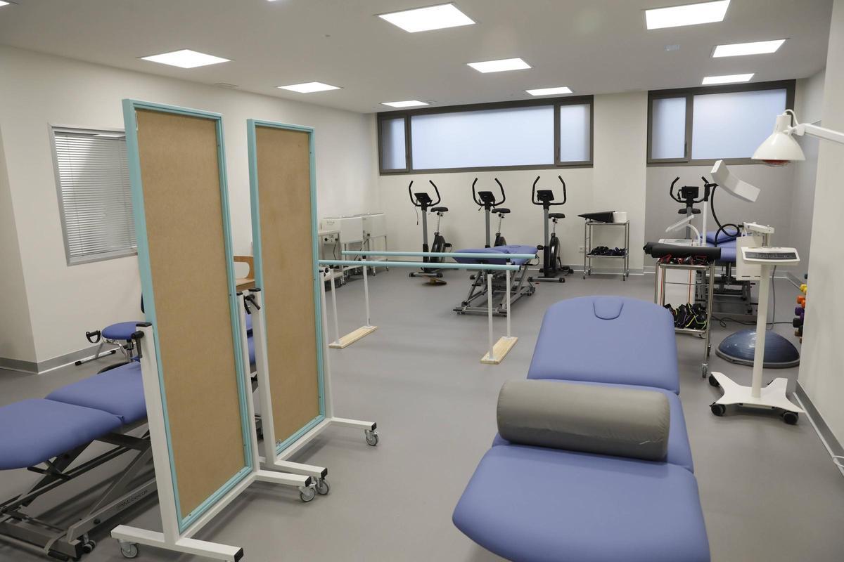 Primer día del nuevo centro de salud de Sotrondio