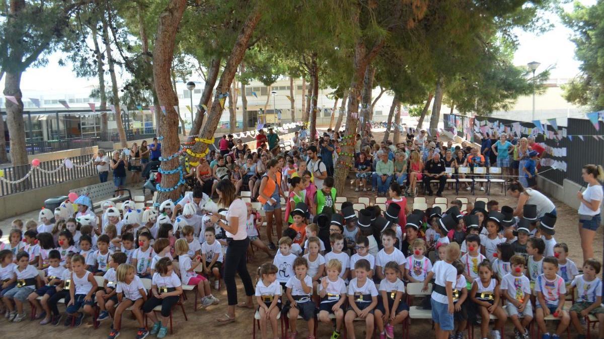 Los pequeños de La Escuela de Verano de Orpesa despiden el curso por lo alto