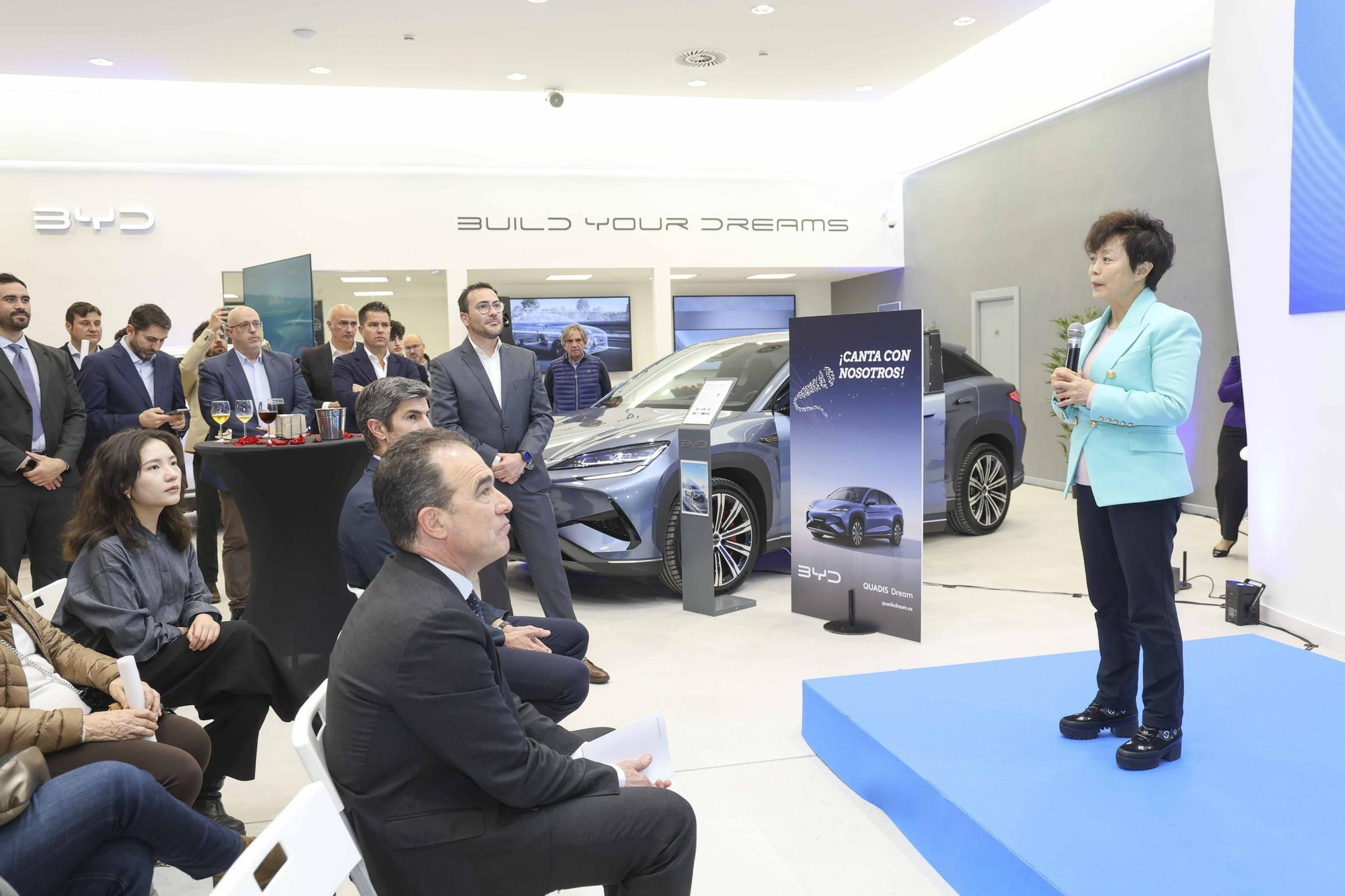 QUADIS Dream inaugura el primer centro BYD en Alicante.