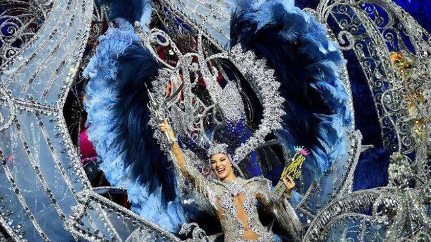 Sara Cruz, reina en el Carnaval de Santa Cruz de Tenerife