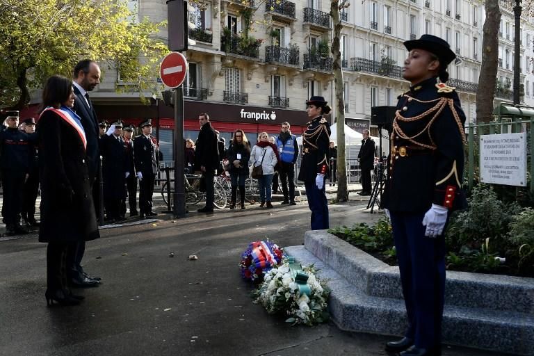 Francia homenajea a las víctimas del 13-N