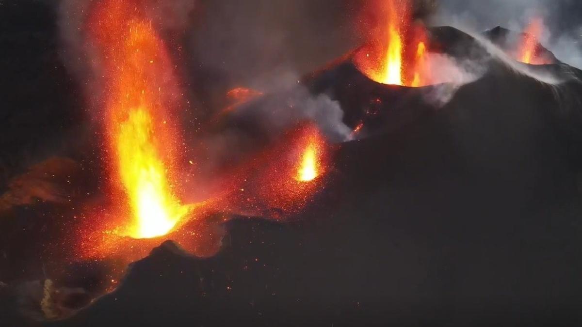 La erupción del volcán de La Palma, a vista de pájaro