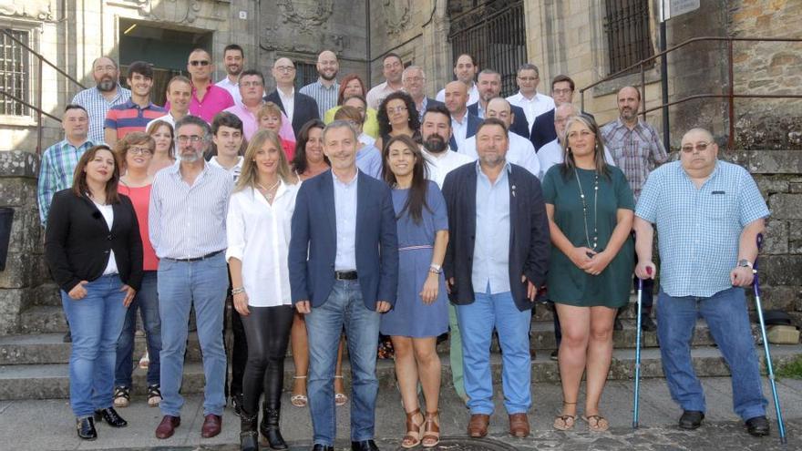 La candidatura de Compromiso por Galicia, esta mañana, en Santiago. // Xoán Álvarez