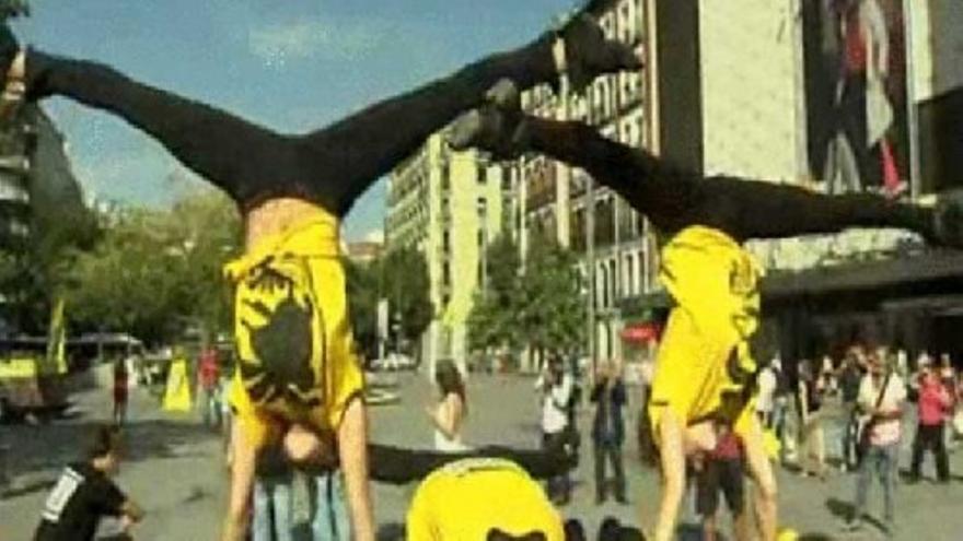 Llegan a España los "contorsionistas locos"
