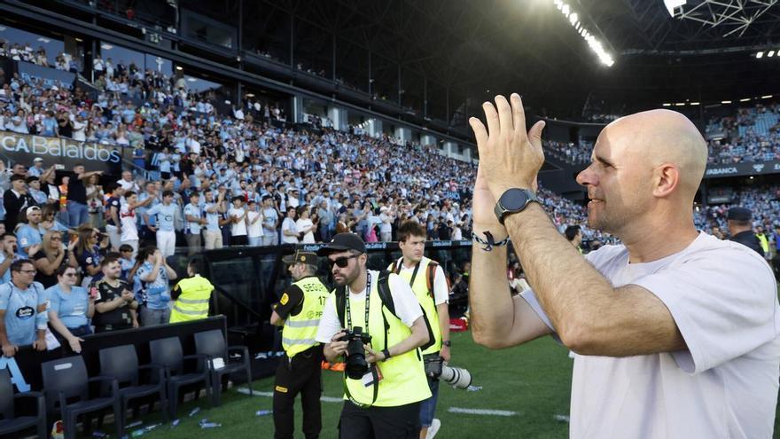 Fredi Álvarez seguirá siendo el entrenador del Celta Fortuna en Segunda