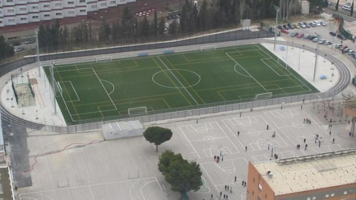 Imagen del campo de fútbol del colegio Cristo Rey.