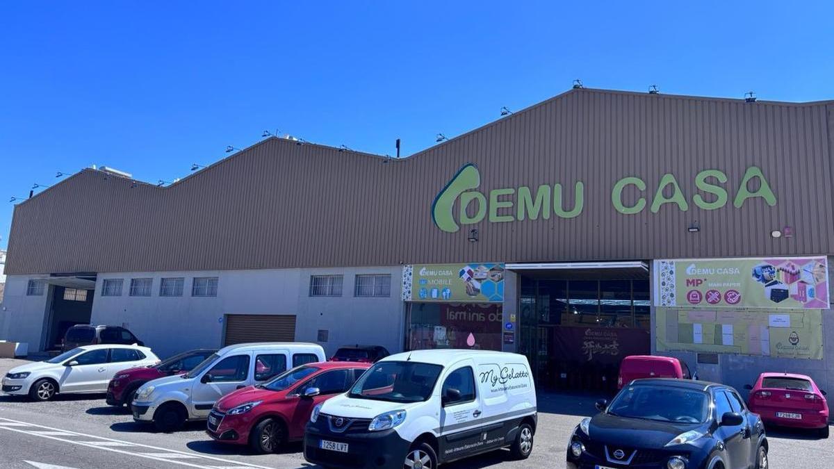 La tienda principal de Demu Casa se expande al absorber el local de al lado y abre este 18 de abril sus puertas de nuevo.