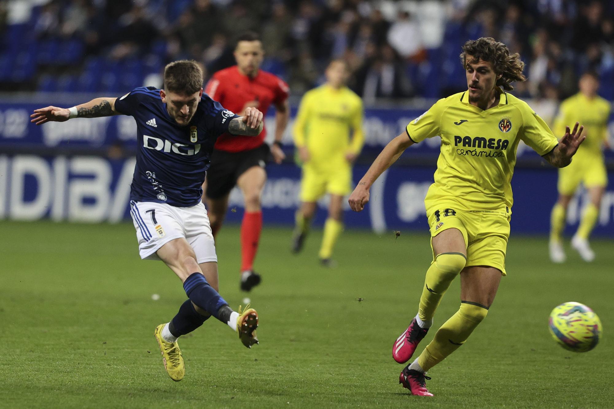 En imágenes: Así fue el Real Oviedo-Villarreal B disputado en el Tartiere