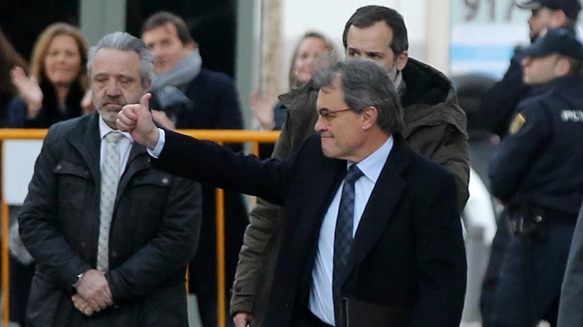 zentauroepp42212894 madrid   20 02 18    artur mas a la llegada al tibunal supre180220090717