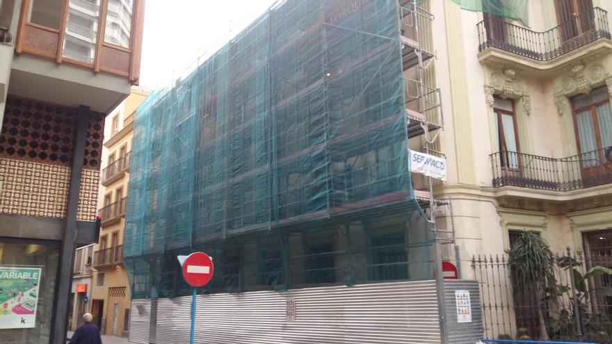 El Consell rehabilita la Casa de las Brujas de Alicante, tras tres años tapada por los desprendimientos