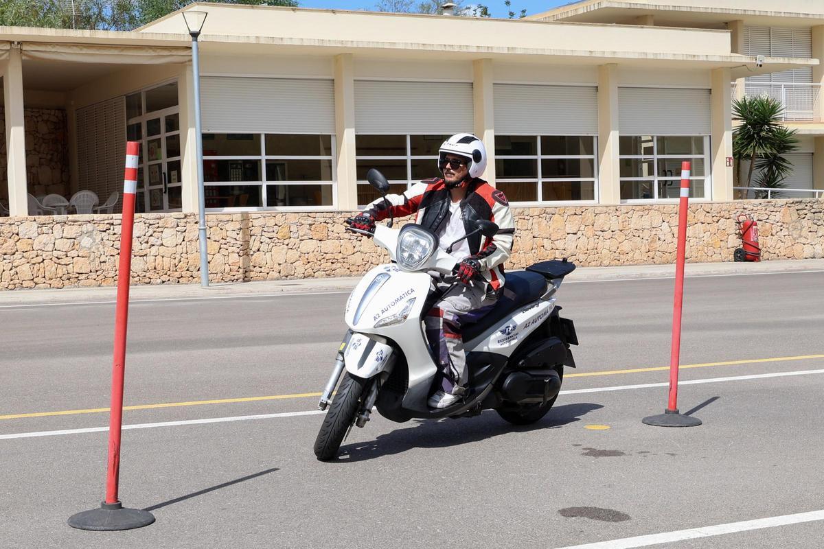 En Autoecuela Residencial cuentan como motos para obtener el permiso A.