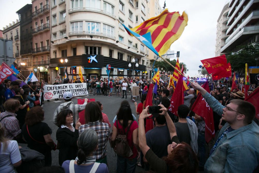 Tensión en el centro de Alicante por la independencia de Cataluña